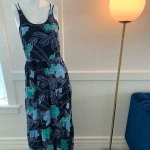 LOFT / Sz 0 / Maxi Dress